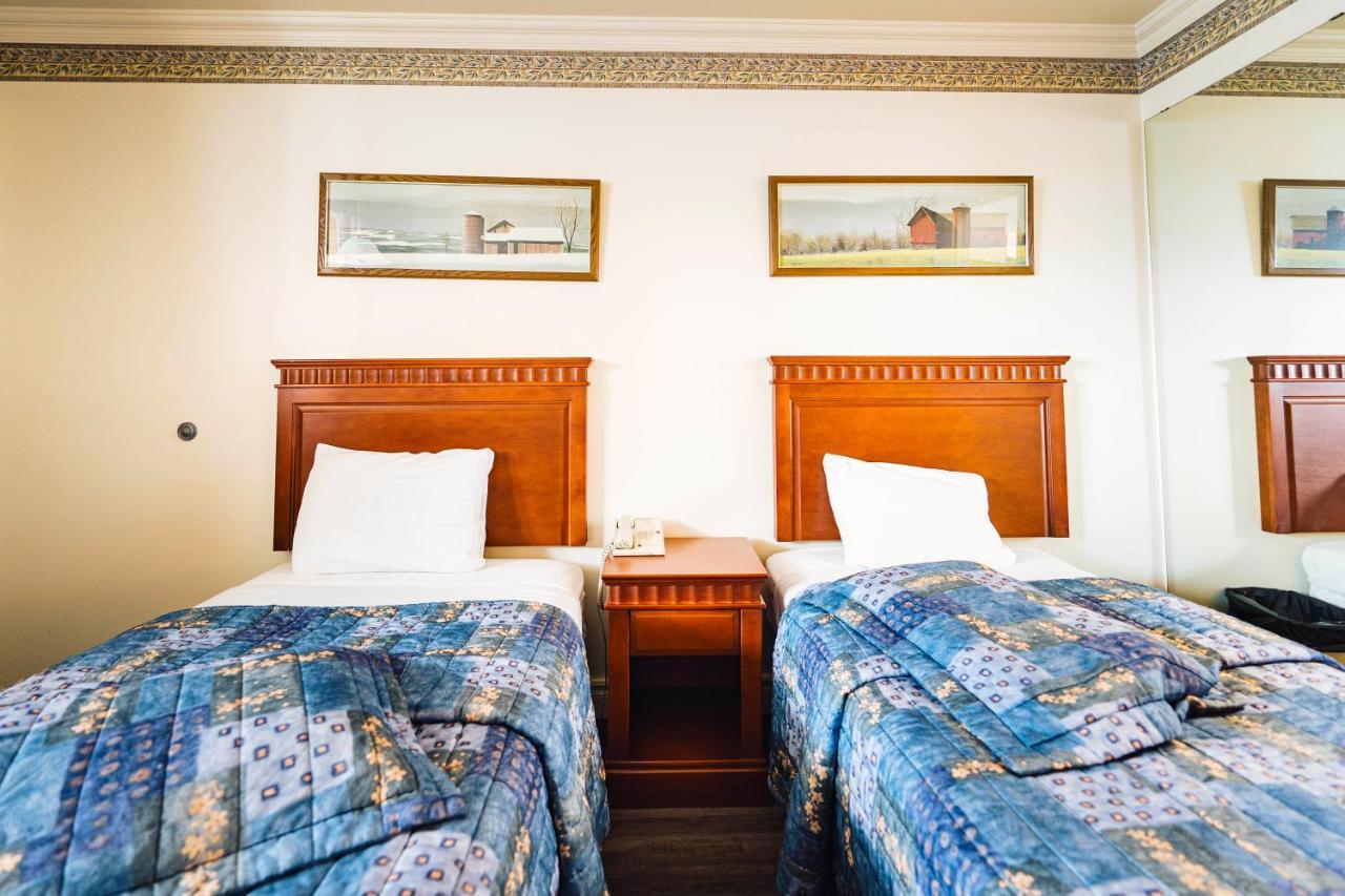 Auberge Harris Saint-Jean-sur-Richelieu Esterno foto