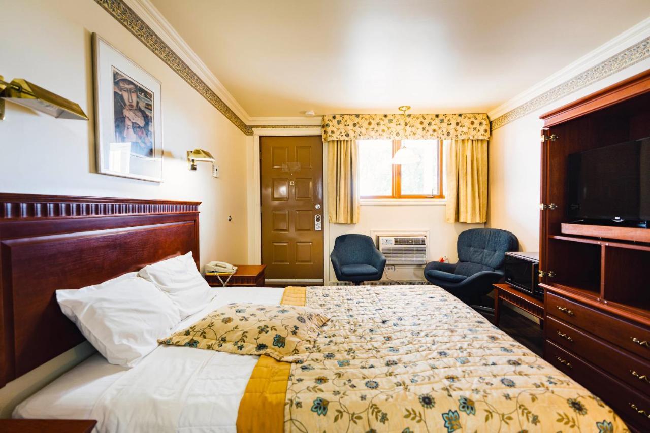 Auberge Harris Saint-Jean-sur-Richelieu Esterno foto
