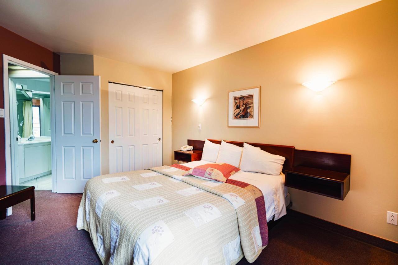 Auberge Harris Saint-Jean-sur-Richelieu Esterno foto