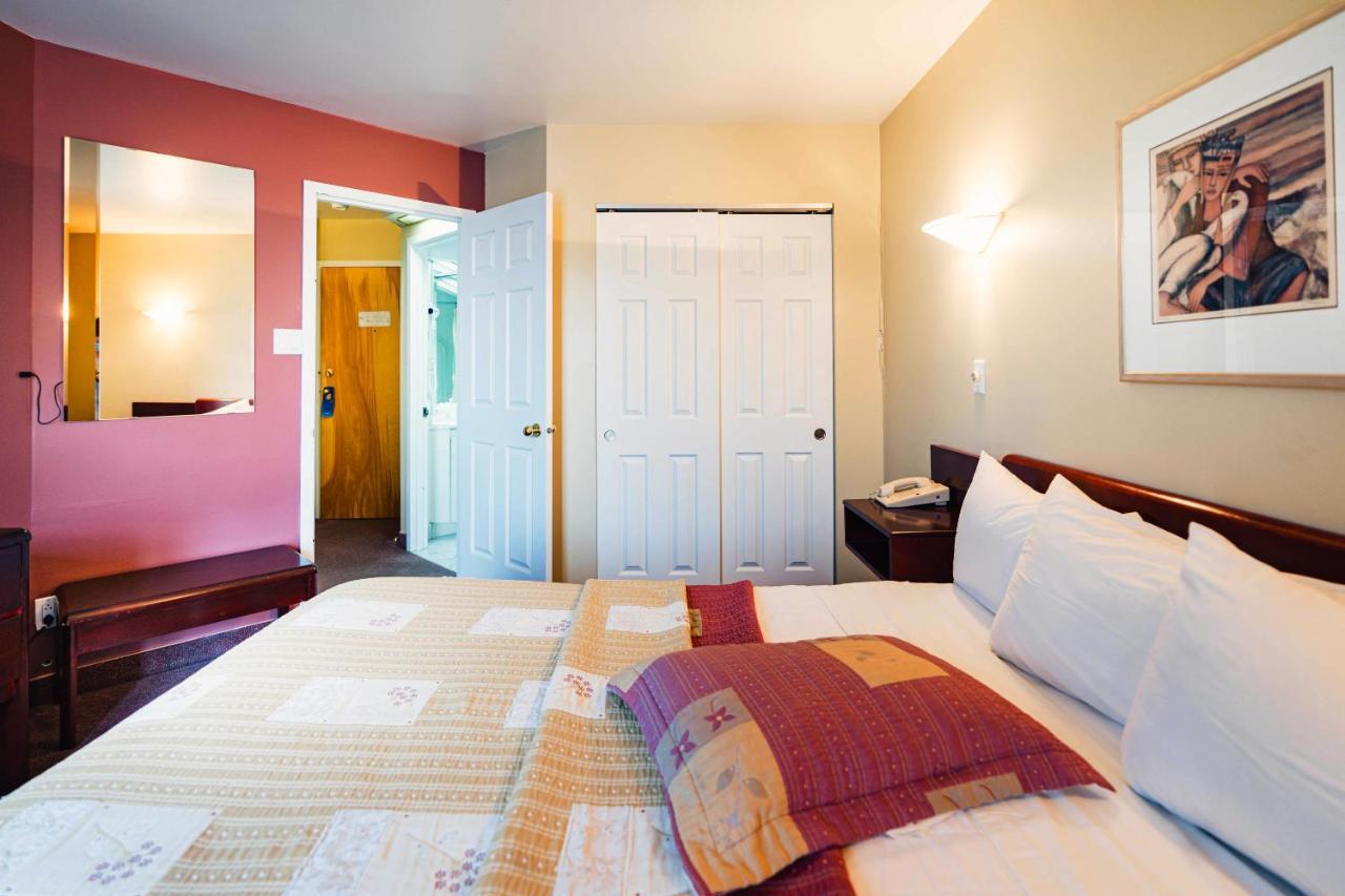 Auberge Harris Saint-Jean-sur-Richelieu Esterno foto