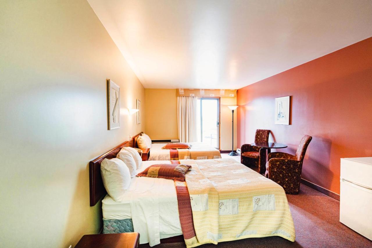 Auberge Harris Saint-Jean-sur-Richelieu Esterno foto