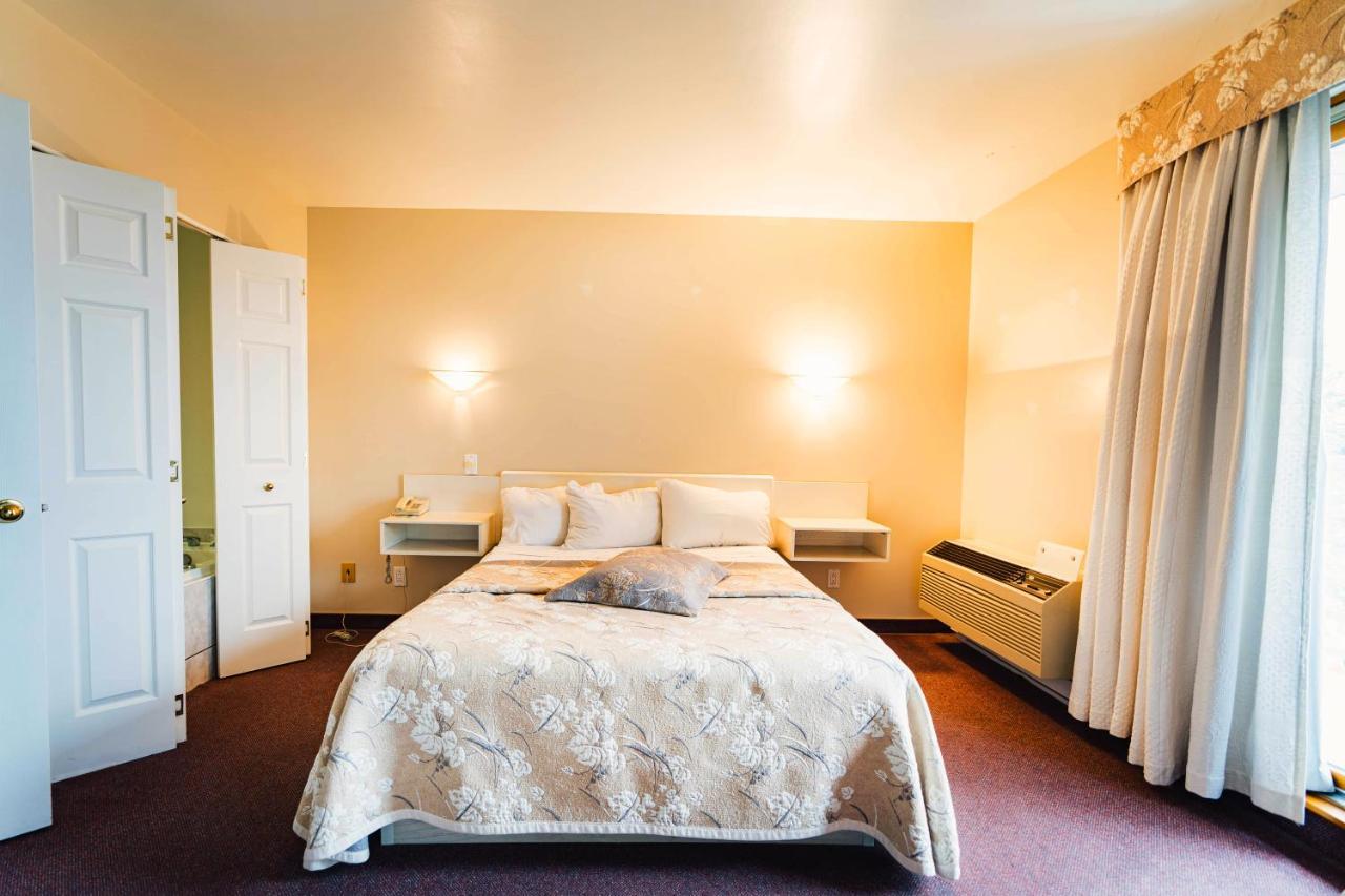 Auberge Harris Saint-Jean-sur-Richelieu Esterno foto