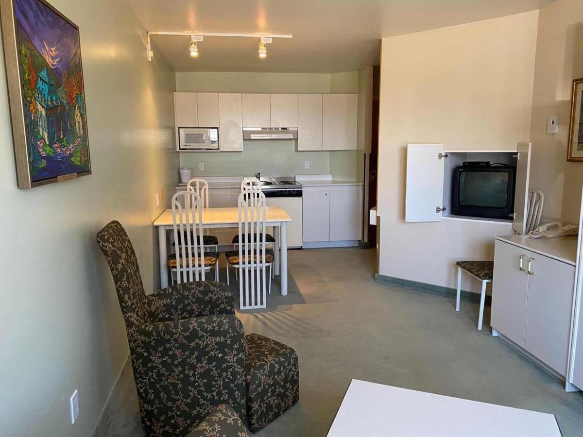 Auberge Harris Saint-Jean-sur-Richelieu Esterno foto