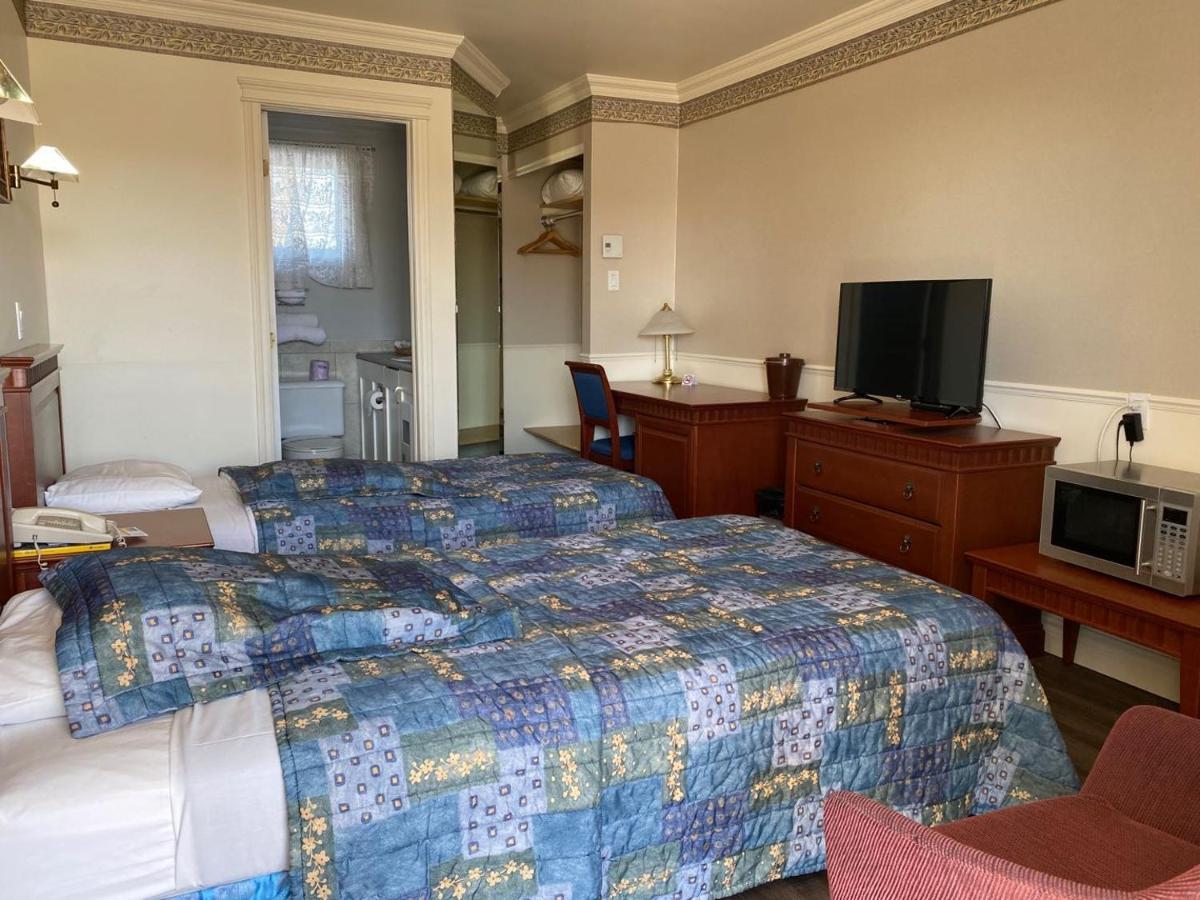 Auberge Harris Saint-Jean-sur-Richelieu Esterno foto